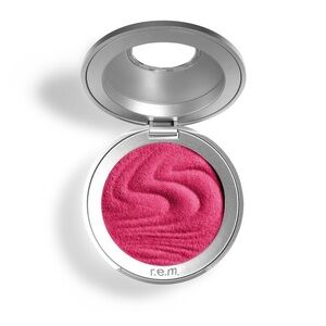 r.e.m. beauty Hypernova Blush
